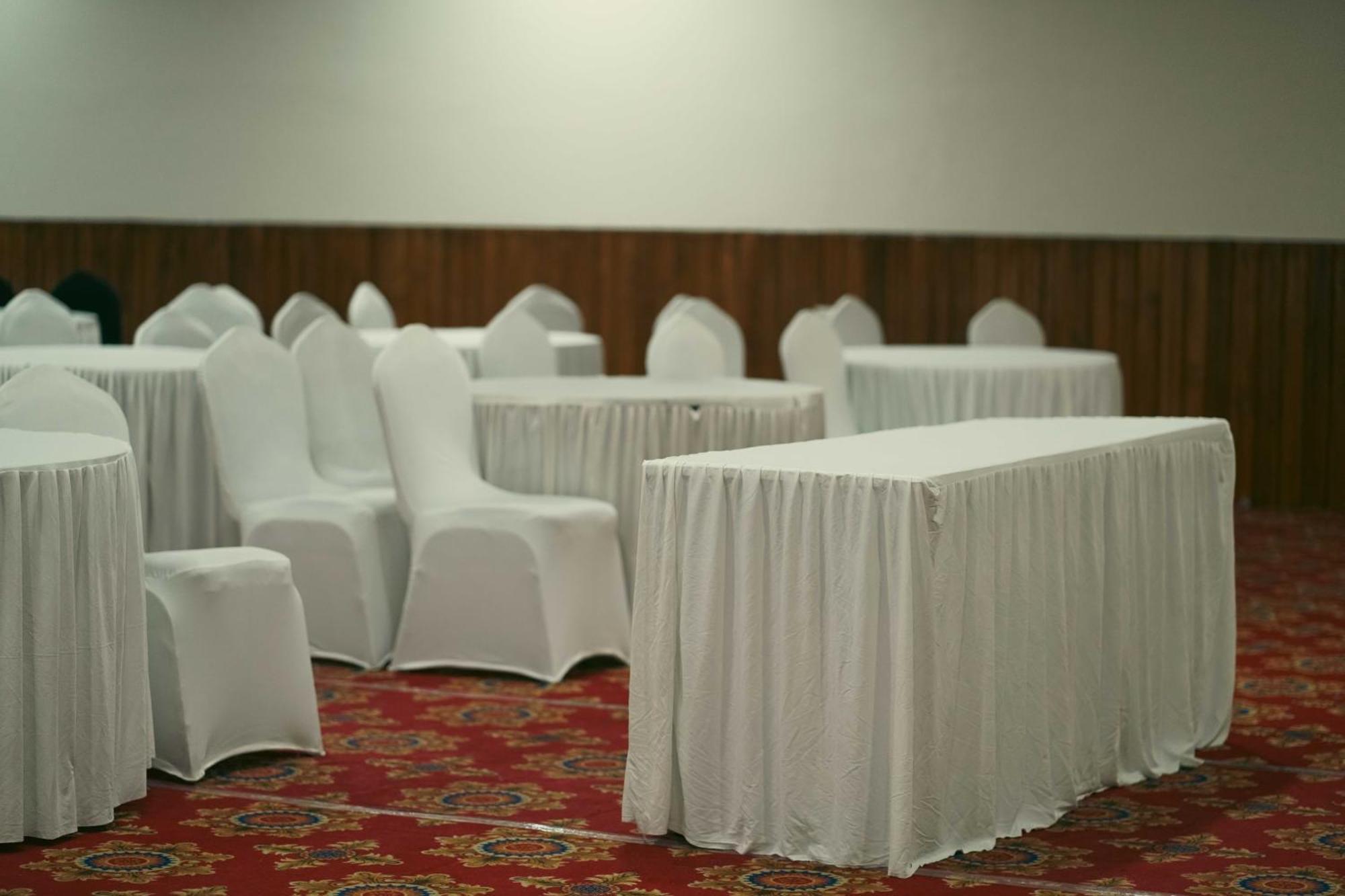 Abhyaran Resort & Spa Ranthambore ซาวาย มาโดปูร์ ภายนอก รูปภาพ