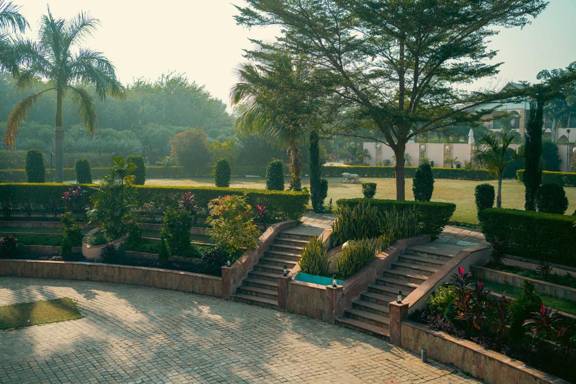 Abhyaran Resort & Spa Ranthambore ซาวาย มาโดปูร์ ภายนอก รูปภาพ