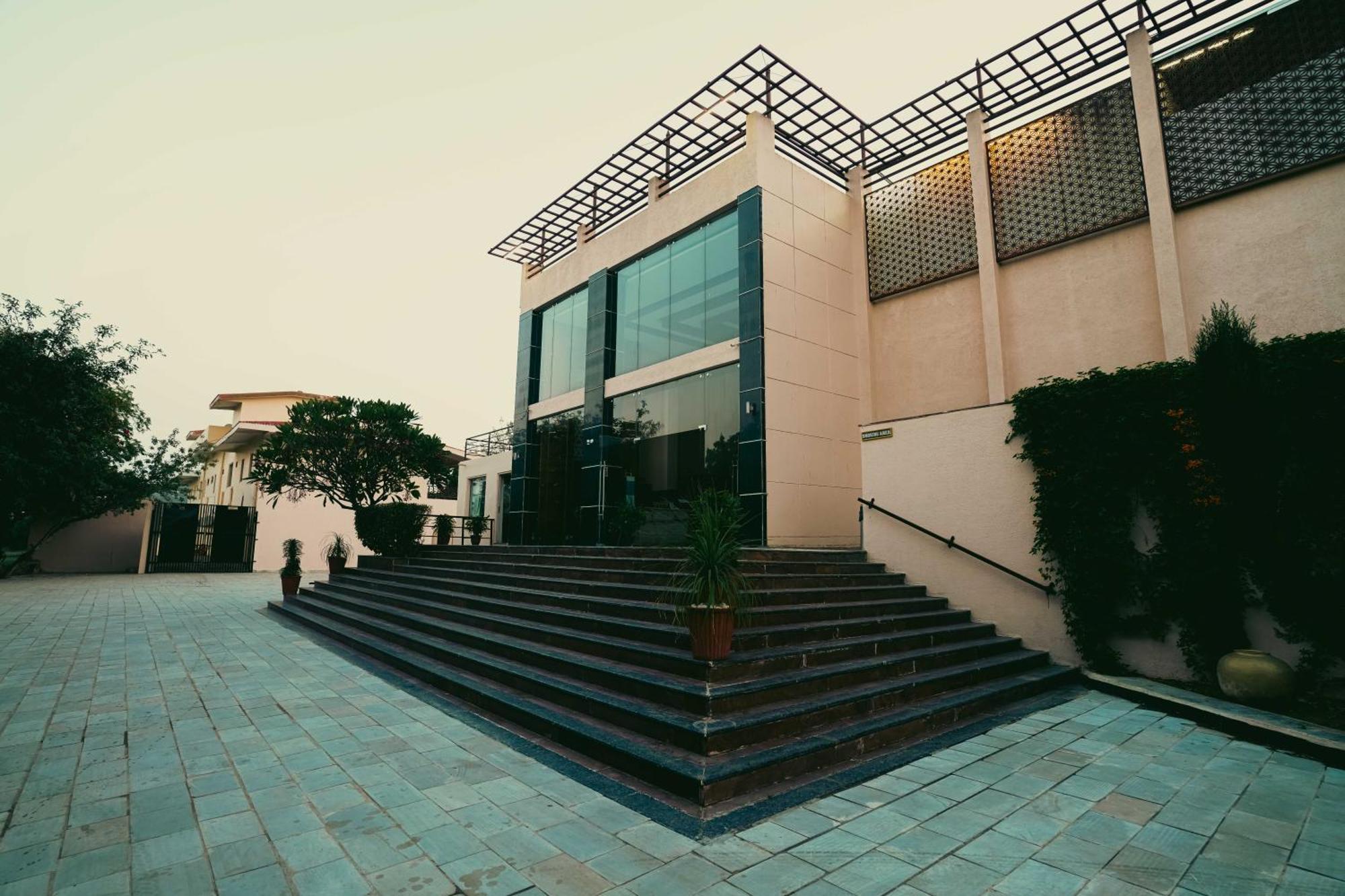Abhyaran Resort & Spa Ranthambore ซาวาย มาโดปูร์ ภายนอก รูปภาพ