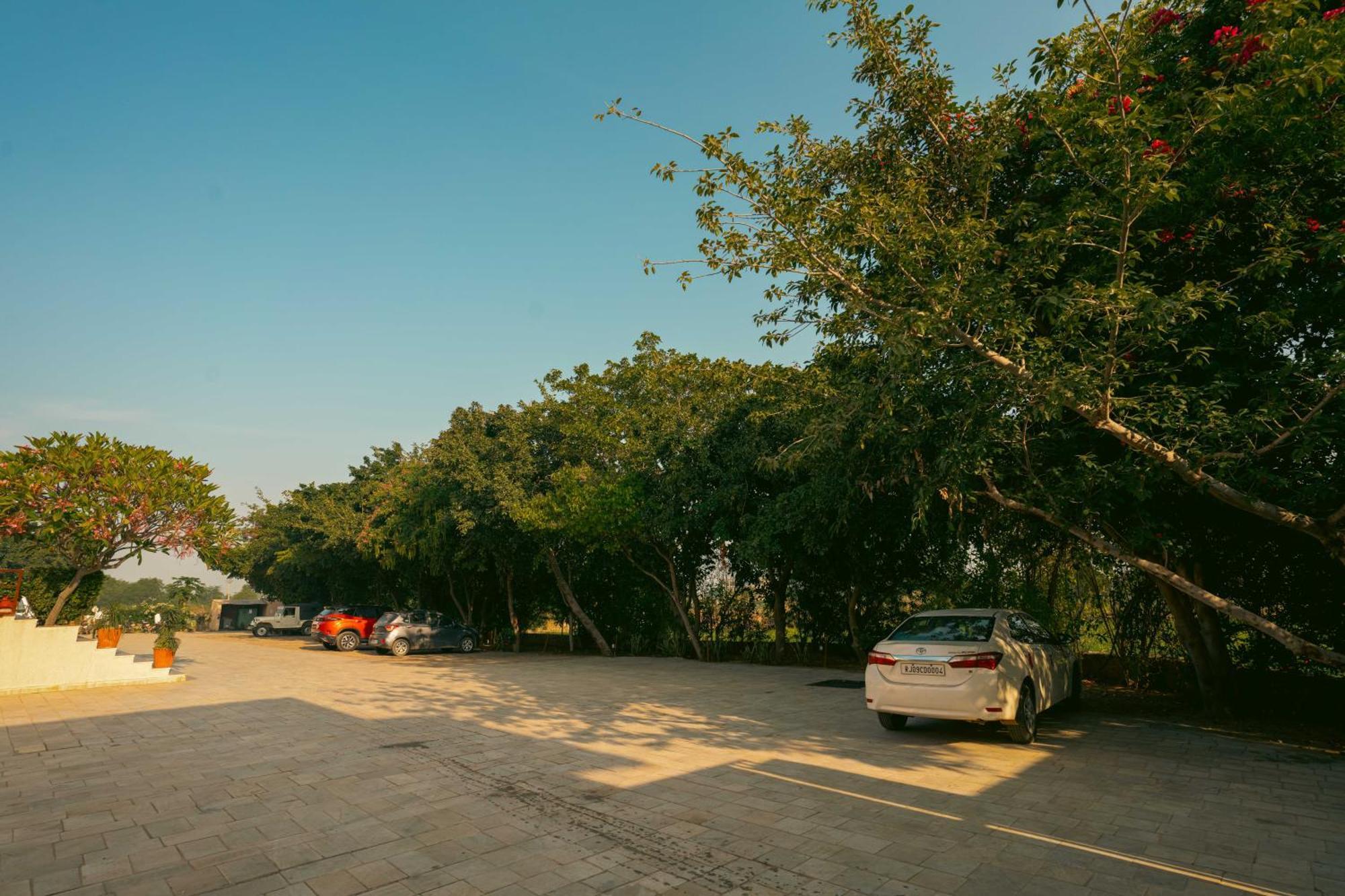 Abhyaran Resort & Spa Ranthambore ซาวาย มาโดปูร์ ภายนอก รูปภาพ