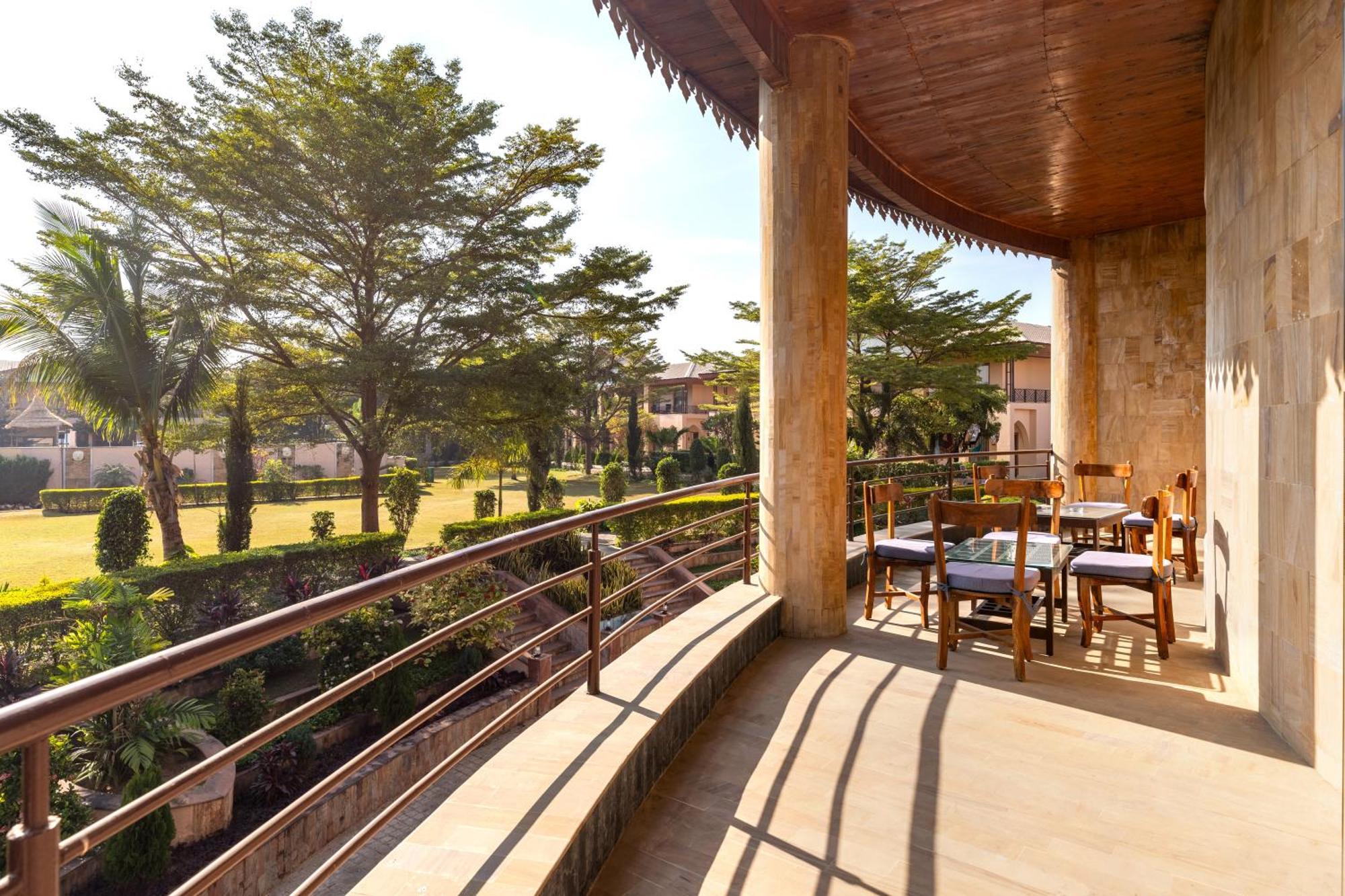 Abhyaran Resort & Spa Ranthambore ซาวาย มาโดปูร์ ภายนอก รูปภาพ