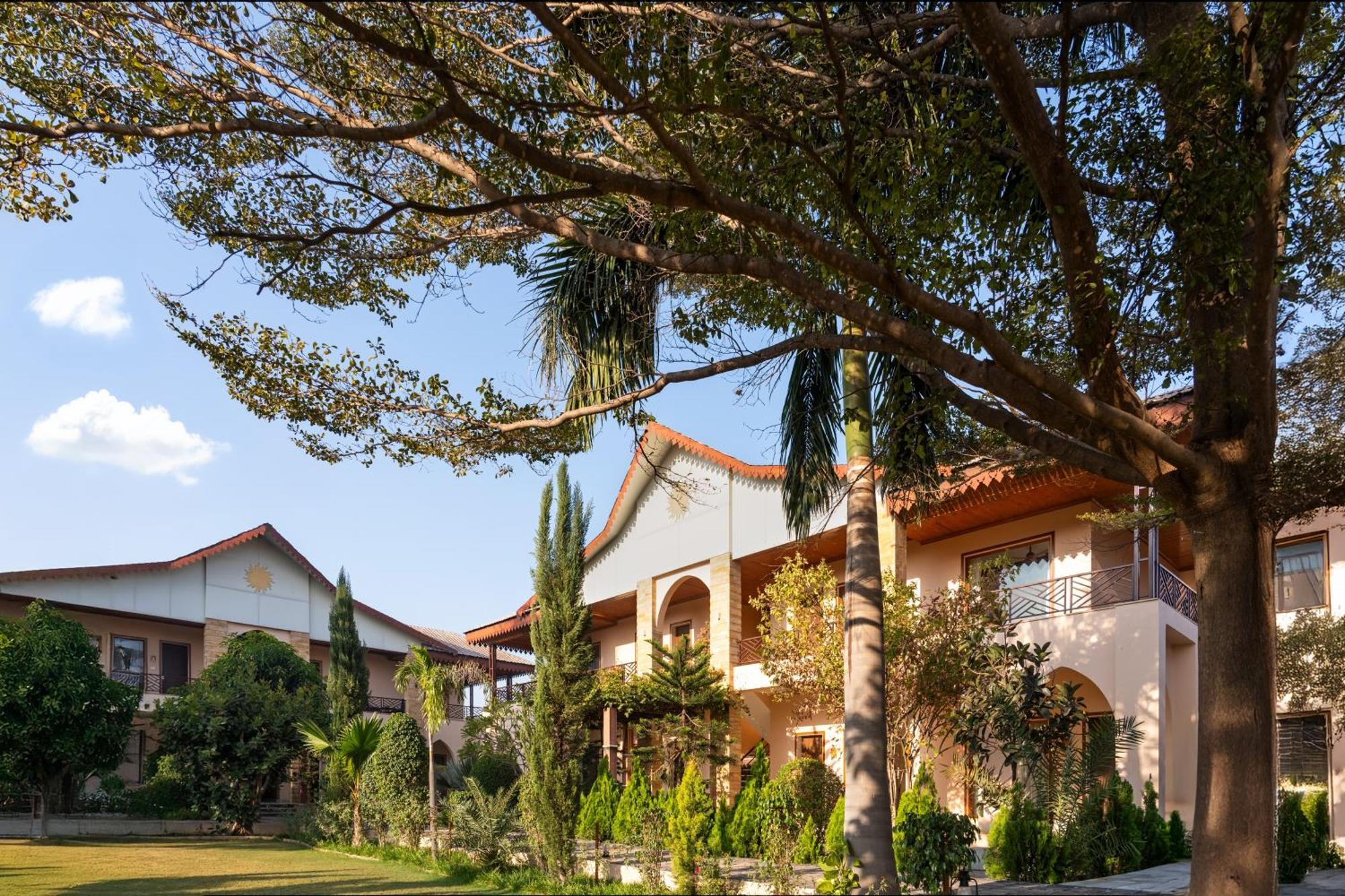 Abhyaran Resort & Spa Ranthambore ซาวาย มาโดปูร์ ภายนอก รูปภาพ